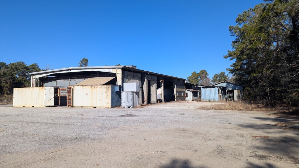 More Photos Of 112 N College Rd, Wilmington Warehouse For Sale