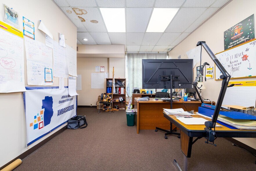 More Photos Of 630 Market St, Steubenville Office For Sale