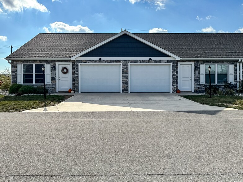 More Photos Of 13816 Illinois Rd, Fort Wayne Apartments For Sale