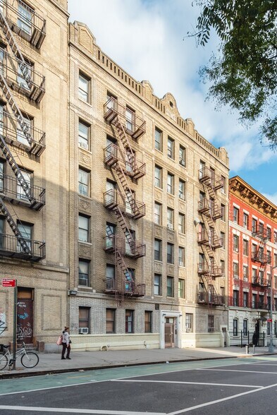 More Photos Of 515 W 170th St, New York Apartments For Sale