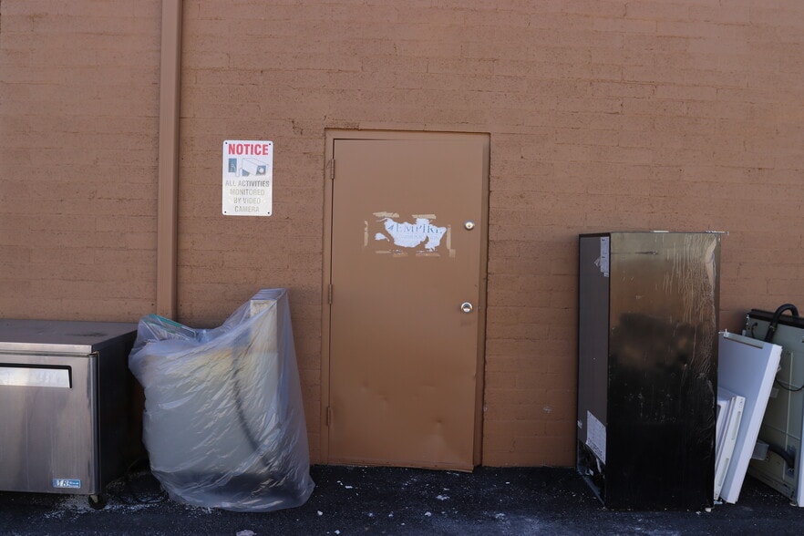 More Photos Of 4830 E Main St, Mesa General Retail For Sale