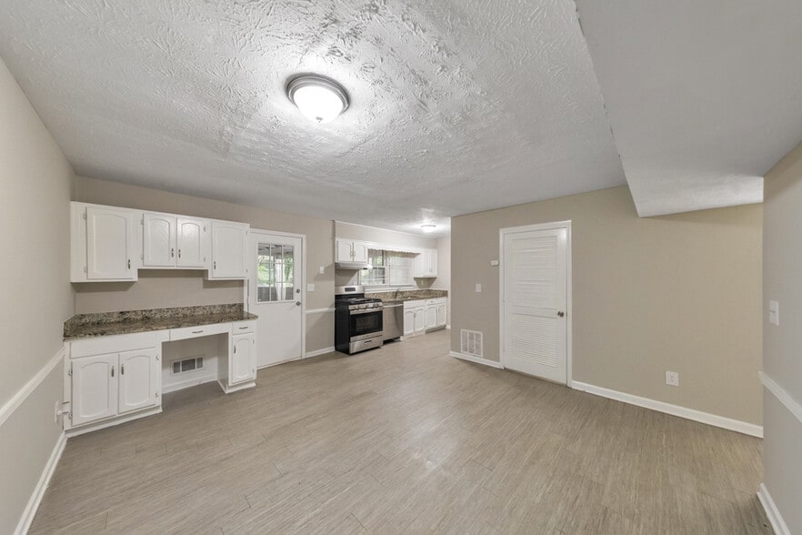 More Photos Of 2611 Golfview Ter SE, Conyers Multifamily For Sale