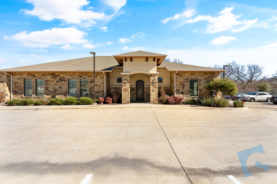 Primary Photo Of 2419 W Southlake Blvd, Southlake Medical For Sale