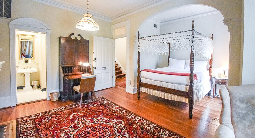 More Photos Of 1604 19th St NW, Washington Specialty For Sale