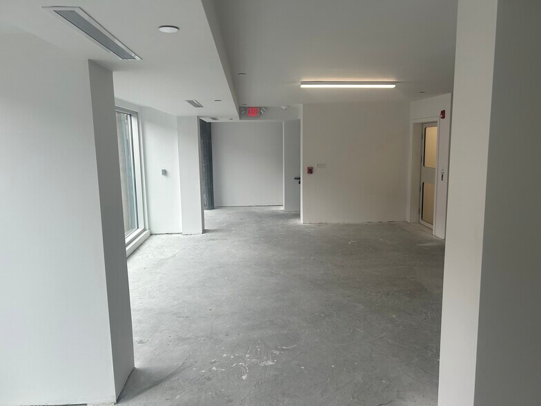 More Photos Of 235 Meeting St, Providence Office Residential For Lease