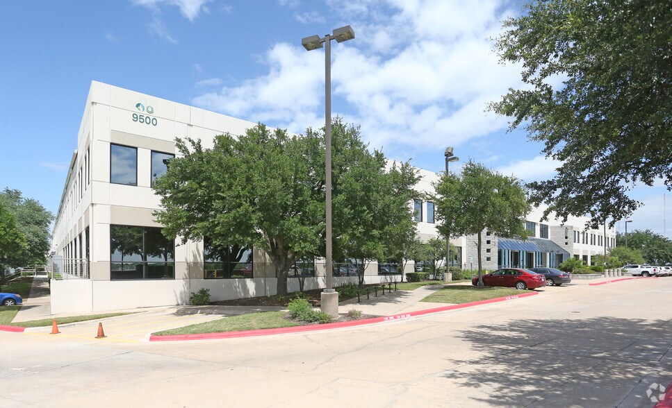 More Photos Of 2311 W Rundberg Ln, Austin Unknown For Lease