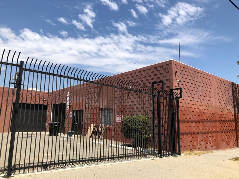 More Photos Of 3605 E 8th St, Los Angeles Distribution For Lease