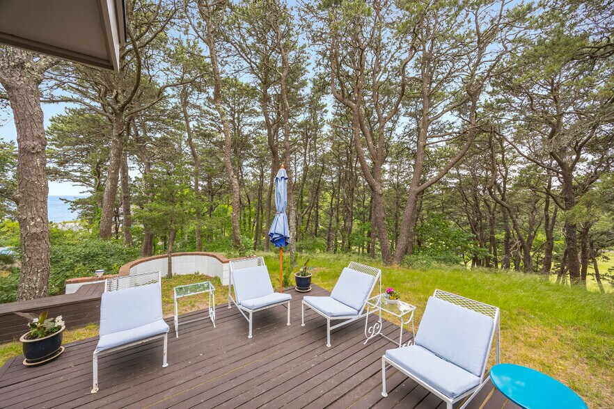 More Photos Of 25 Way 055., Wellfleet Apartments For Sale