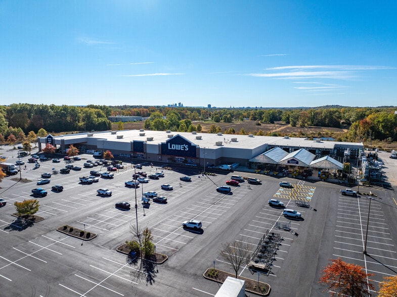 Primary Photo Of 325 Cottage Grove Rd, Bloomfield General Retail For Sale