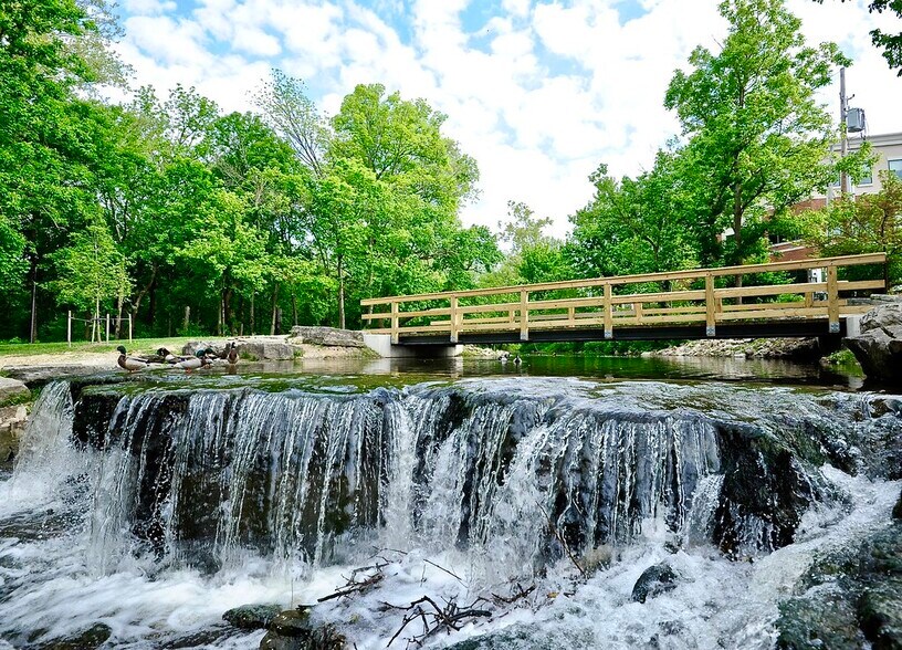 More Photos Of 121 Mill St, Gahanna Apartments For Lease