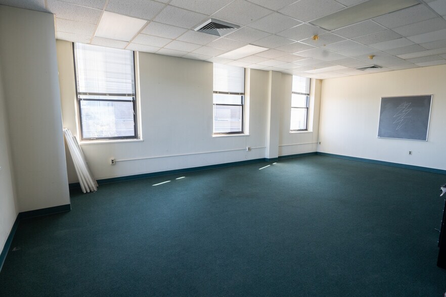 More Photos Of 5-17 Washington St, Norwalk Office For Sale