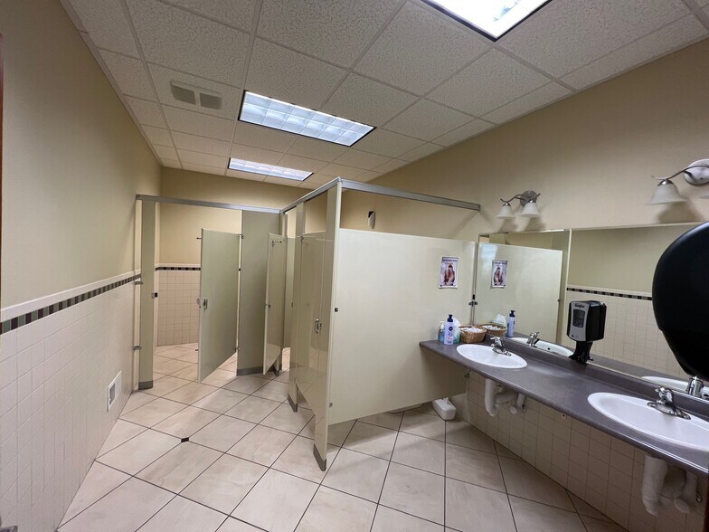 More Photos Of 1819 S 22nd Ave, Bozeman Medical For Lease