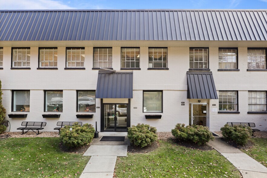 More Photos Of 210 N 21st St, Purcellville Flex For Sale