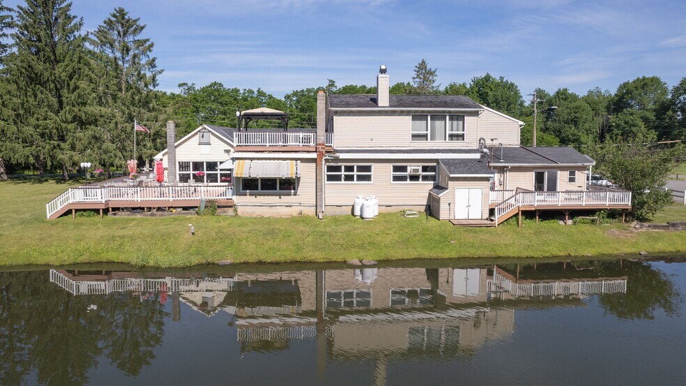 More Photos Of 160 Creamery Rd, Greenville Restaurant For Sale