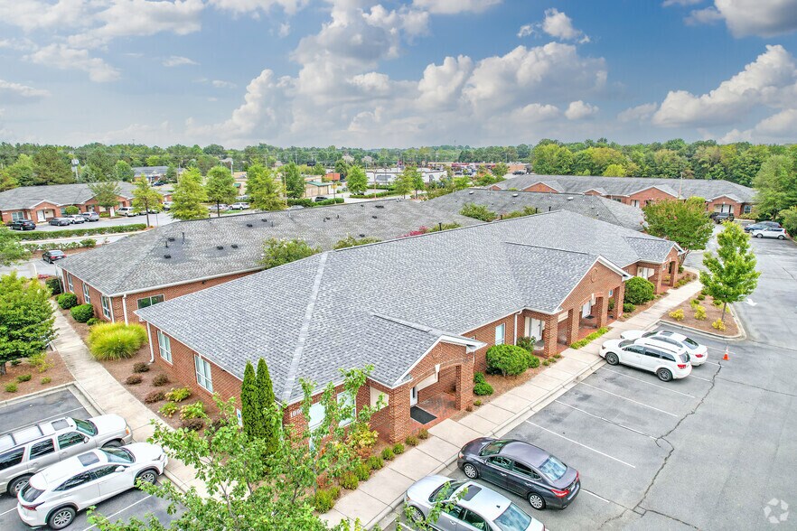 More Photos Of 10965 Winds Crossing Dr, Charlotte Medical For Sale