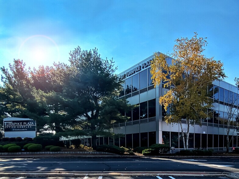 More Photos Of 197 State Route 18, East Brunswick Office For Lease