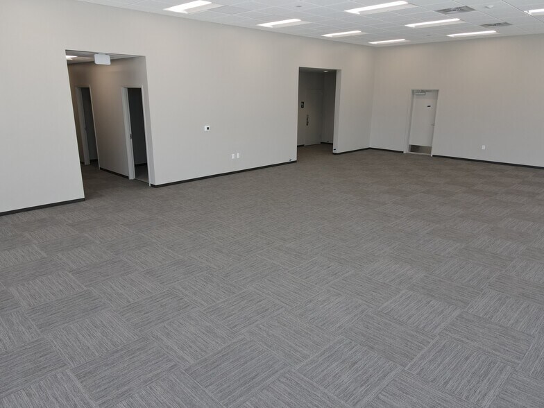 More Photos Of 8726 Fairbanks N Houston, Houston Distribution For Lease