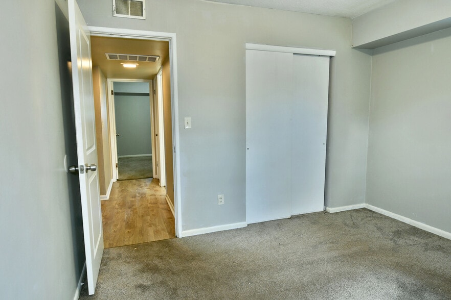 More Photos Of 203-205 Churchill Hubbard Rd, Youngstown Apartments For Sale