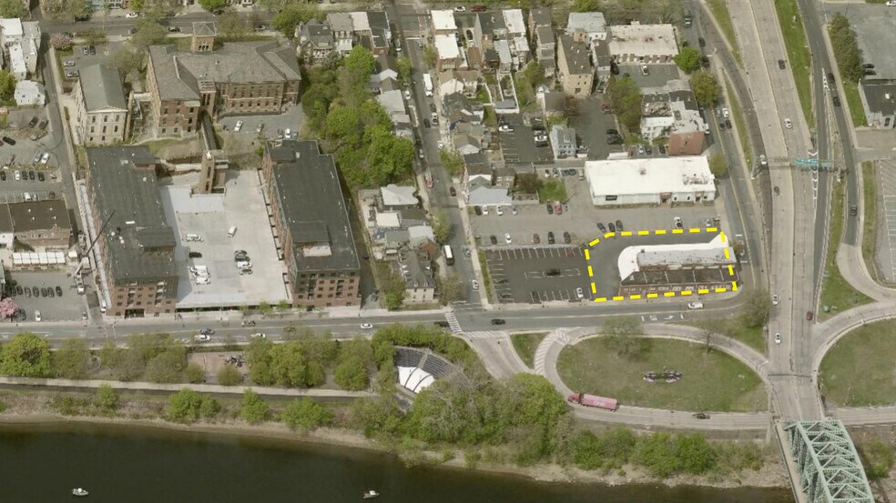 More Photos Of 102 Bushkill St, Easton General Retail For Sale