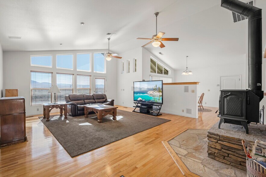 More Photos Of 70 S Rainbow Dr, Dayton Self Storage For Sale