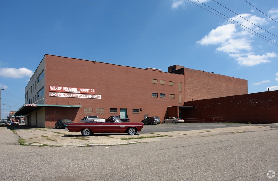 More Photos Of 314 Cherry Ave SE, Canton Warehouse For Sale