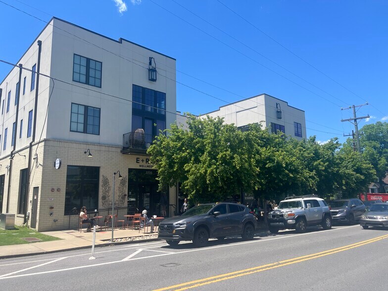More Photos Of 2225 10th Ave S, Nashville Multifamily For Sale