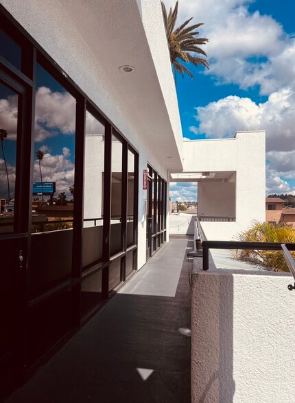 More Photos Of 1711 Winona Blvd, Los Angeles Loft Creative Space For Lease