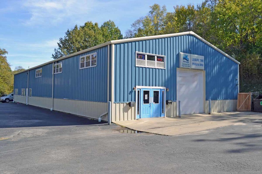 More Photos Of 2415 N Illinois St, Swansea Flex For Sale