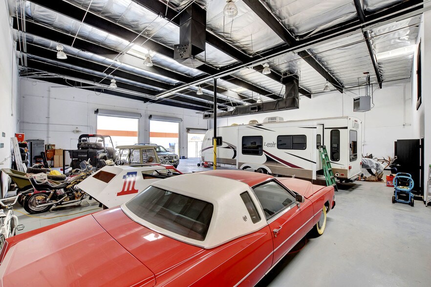 More Photos Of 3852 E Post Rd, Las Vegas Warehouse For Sale
