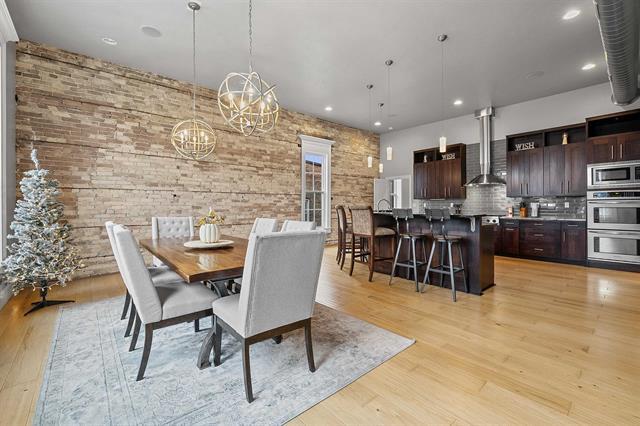 More Photos Of 408 Dousman St, Green Bay Storefront Retail Residential For Sale