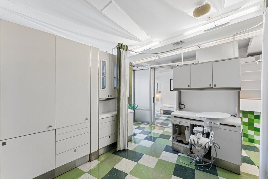 More Photos Of 845 Spring St NW, Atlanta Apartments For Sale