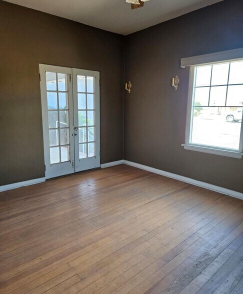 More Photos Of 1431 W Thatcher Blvd, Safford General Retail For Sale