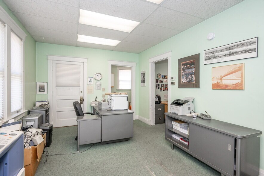 More Photos Of 8612 Reading Rd, Cincinnati Office For Sale