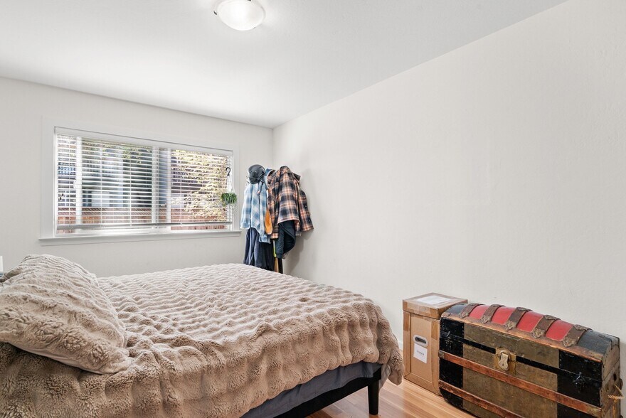 More Photos Of 420 Capitola Road Ext, Santa Cruz Apartments For Sale