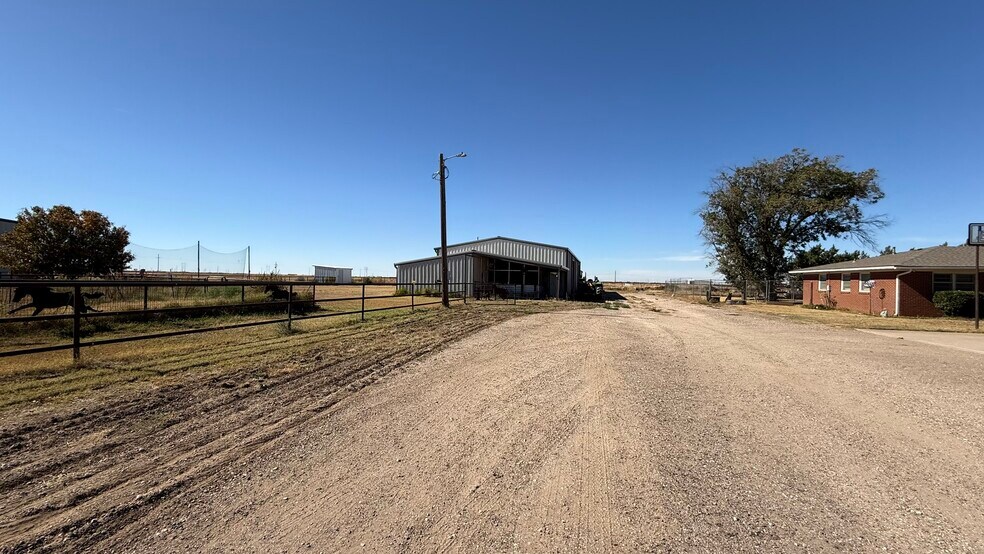 More Photos Of 9506 F M 835, Slaton Sports And Entertainment For Sale