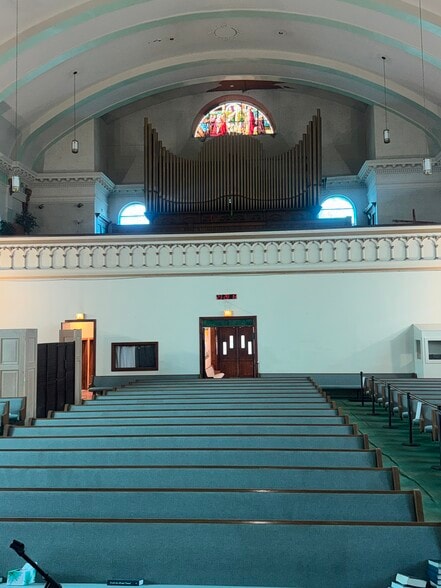 More Photos Of 5001 S Hermitage Ave, Chicago Religious Facility For Sale