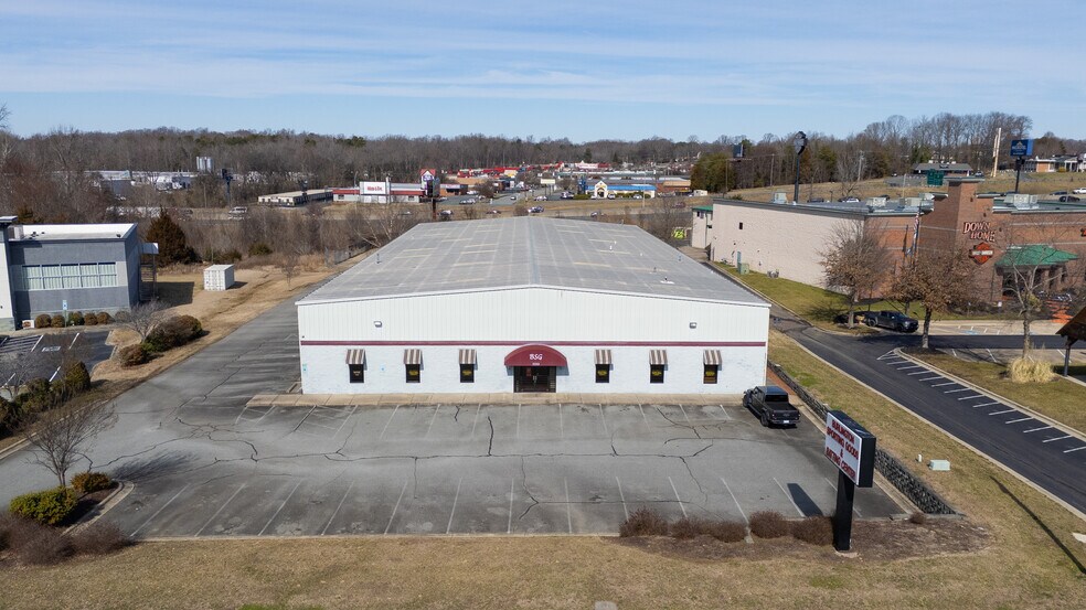 More Photos Of 2233 W Hanford Rd, Burlington Freestanding For Sale