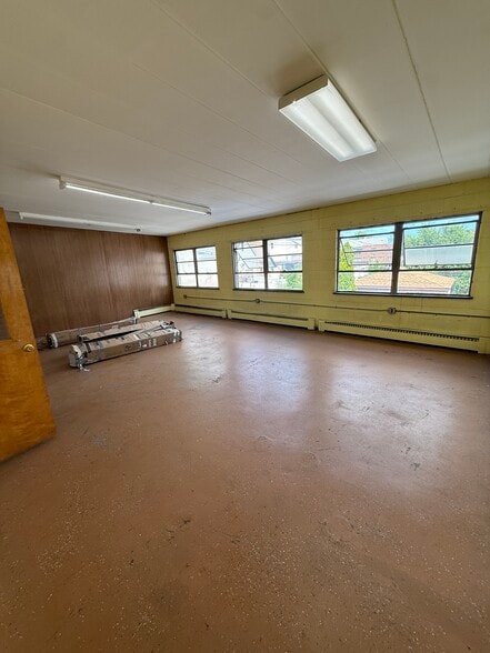 More Photos Of 10324 S Avenue J, Chicago Religious Facility For Sale