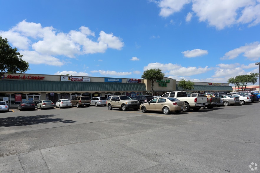 More Photos Of 722 SW Military Dr, San Antonio Unknown For Lease