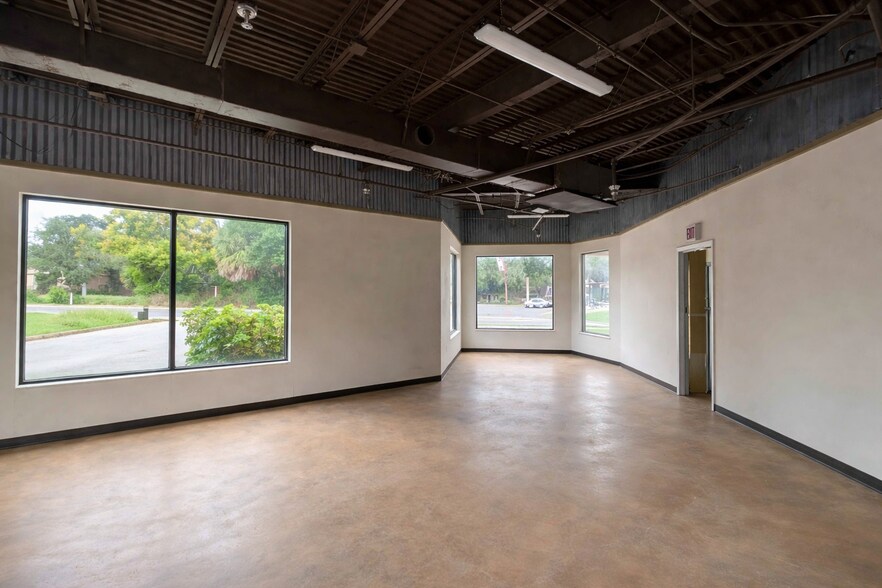 More Photos Of Near Downtown New Port Richey, New Port Richey Office For Sale