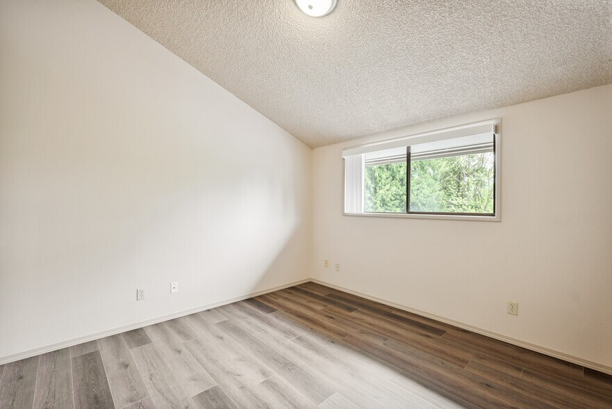 More Photos Of 157 Nevada Dr, Longview Apartments For Sale