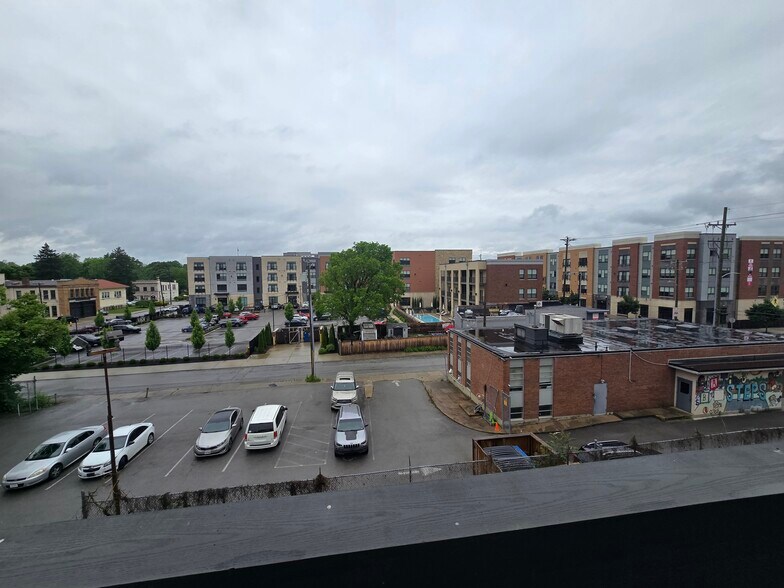 More Photos Of 6011 Madison Rd, Cincinnati Storefront Retail Residential For Sale