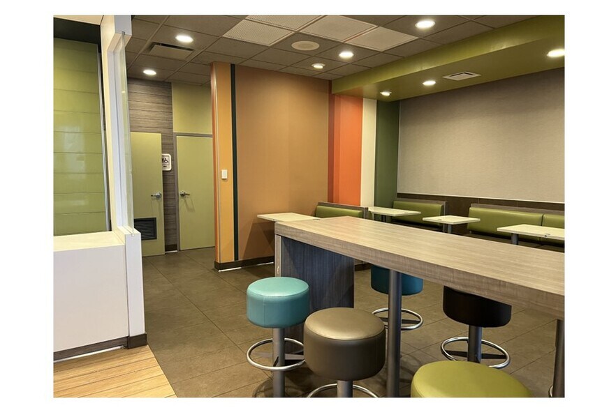 More Photos Of 685 Opportunity Park Dr, Paynesville Freestanding For Sale