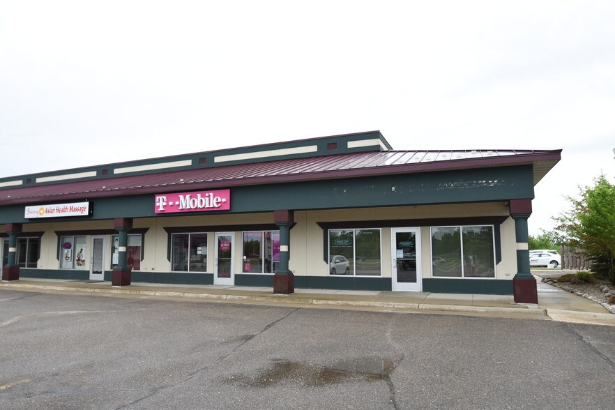 More Photos Of 1265 Highway 10 W, Detroit Lakes Storefront Retail Office For Lease