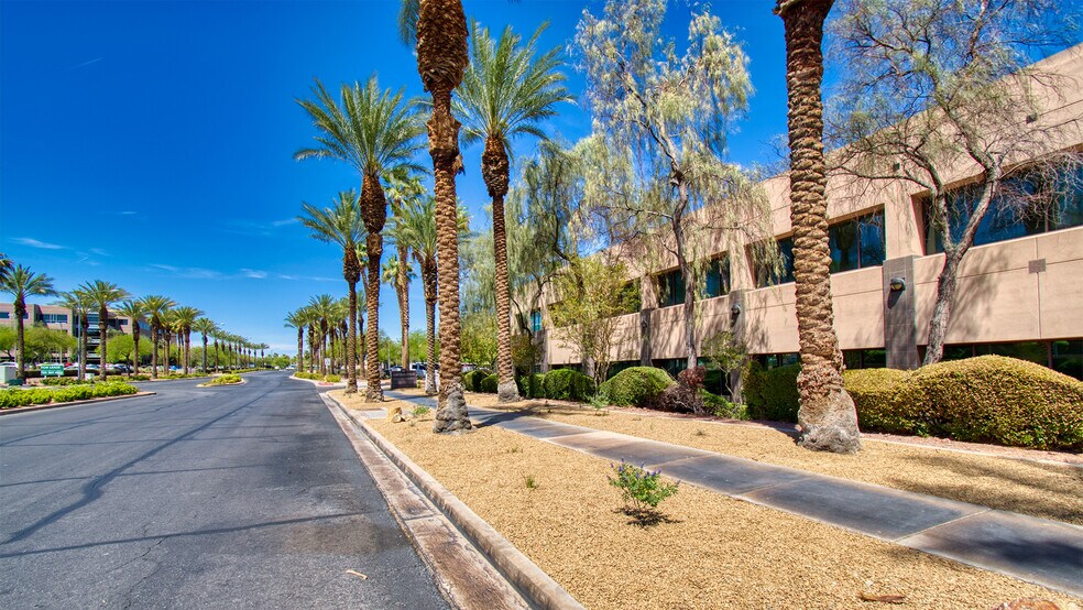 More Photos Of 701 N Green Valley Pky, Henderson Medical For Lease