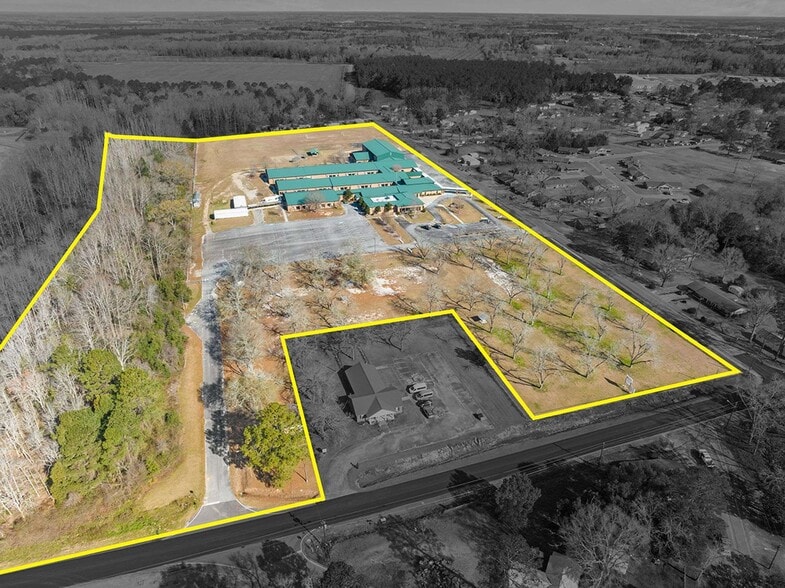 More Photos Of 526 Sylvester Ashford Drive dr, Glennville Schools For Sale