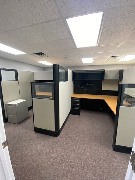 More Photos Of 2711 N Mason St, Appleton Medical For Sale