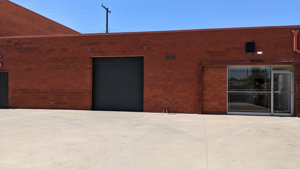 More Photos Of 536 E Walnut Ave, Fullerton Warehouse For Lease