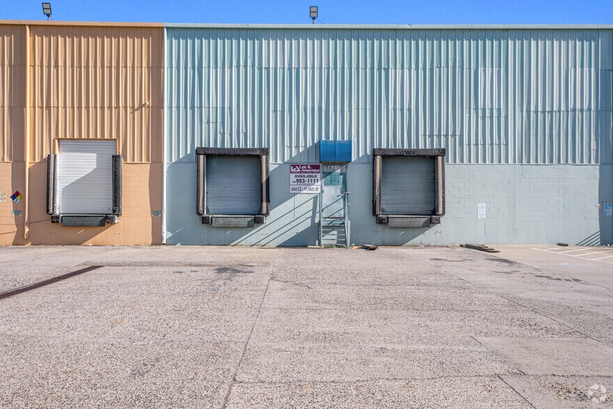 More Photos Of 301 9th St, Modesto Manufacturing For Lease