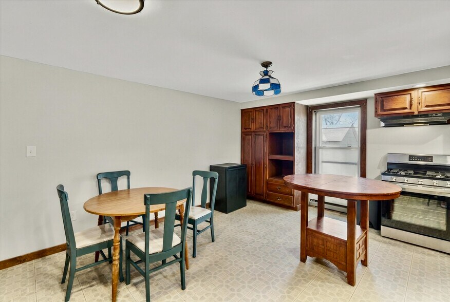 More Photos Of 9 S Main St, Manchester Storefront Retail Residential For Sale